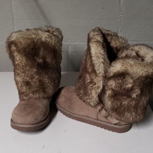 Girls Olive and Eddie Buckle Boot with Fur